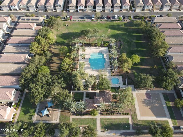 849 S HENRY Lane, Gilbert, AZ 85296