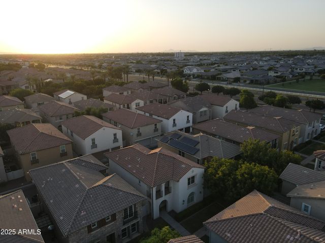 849 S HENRY Lane, Gilbert, AZ 85296