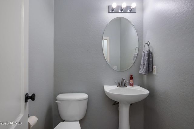 849 S HENRY Lane, Gilbert, AZ 85296