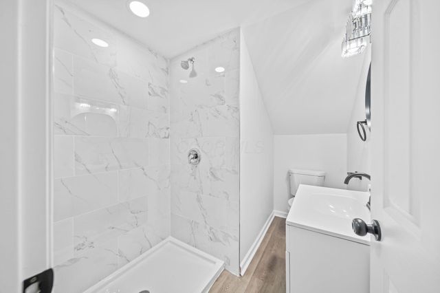 2841 E 10th Avenue, Columbus, OH 43219