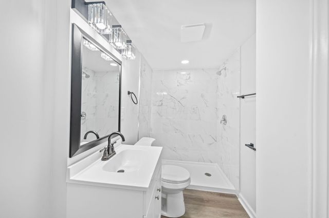 2841 E 10th Avenue, Columbus, OH 43219