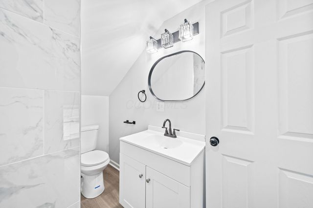 2841 E 10th Avenue, Columbus, OH 43219