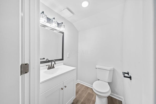 2841 E 10th Avenue, Columbus, OH 43219