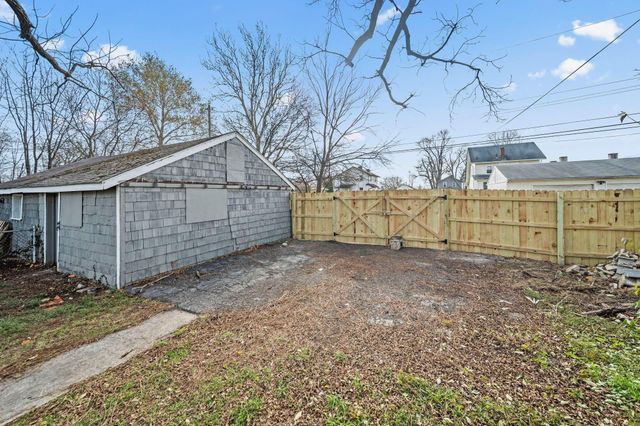 2841 E 10th Avenue, Columbus, OH 43219