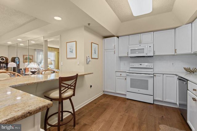 6302 CENTENNIAL STA, Warminster, PA 18974