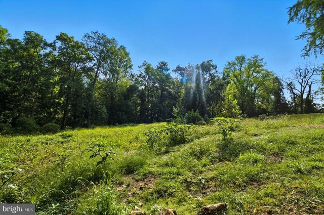 9310 CRANDALL RD, Lanham, MD 20706