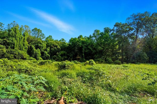 9310 CRANDALL RD, Lanham, MD 20706
