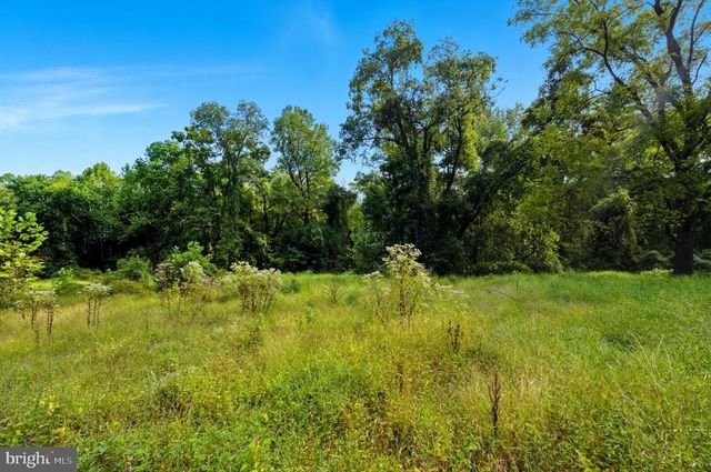 9310 CRANDALL RD, Lanham, MD 20706