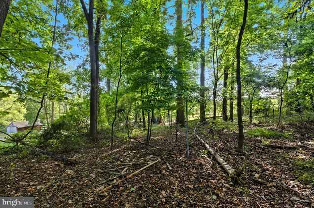 9310 CRANDALL RD, Lanham, MD 20706