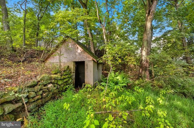 9310 CRANDALL RD, Lanham, MD 20706