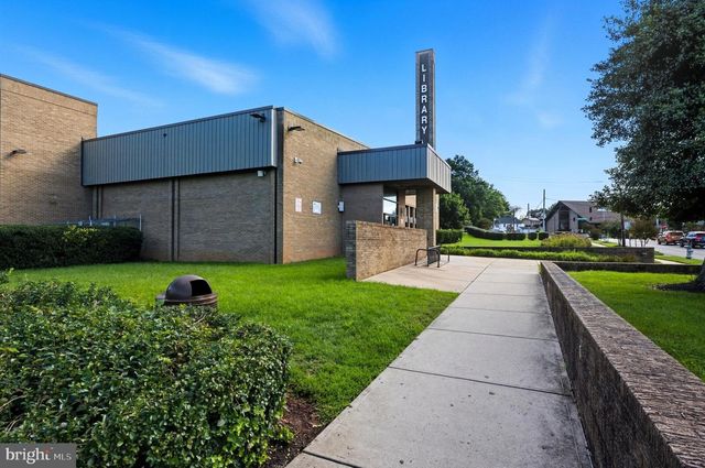 9310 CRANDALL RD, Lanham, MD 20706
