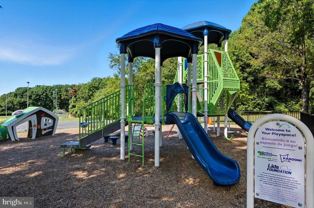 9310 CRANDALL RD, Lanham, MD 20706