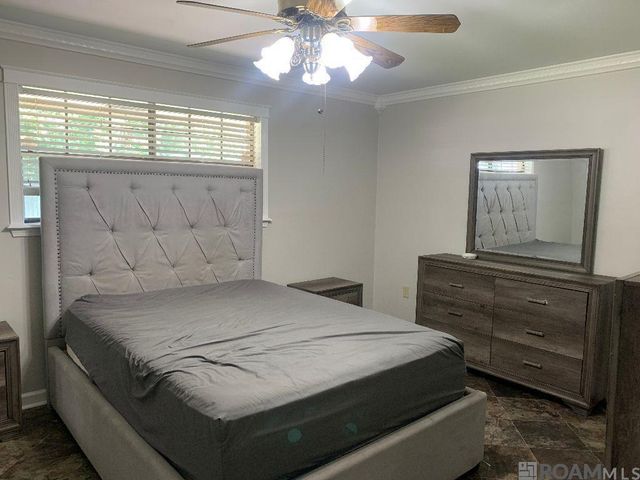 13433 Clear Oak Ave, Central, LA 70818