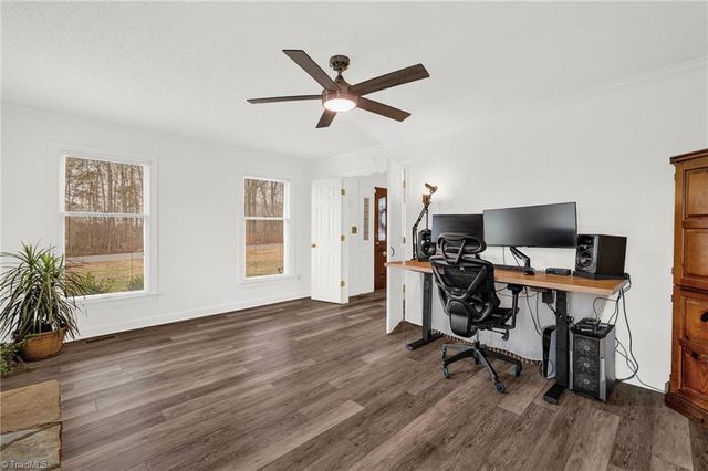 324 Mason Knoll Drive, Winston-salem, NC 27127