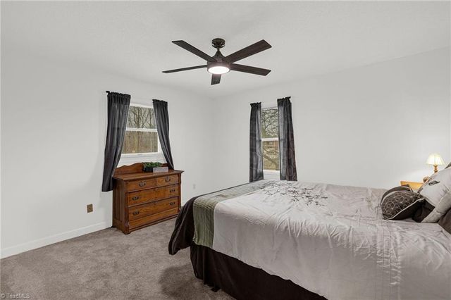 324 Mason Knoll Drive, Winston-salem, NC 27127