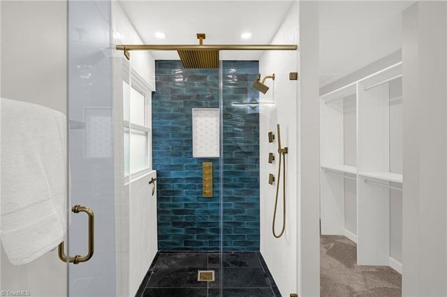 324 Mason Knoll Drive, Winston-salem, NC 27127