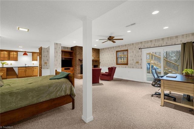 324 Mason Knoll Drive, Winston-salem, NC 27127