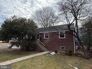 512 N WEST ST, Falls Church, VA 22046