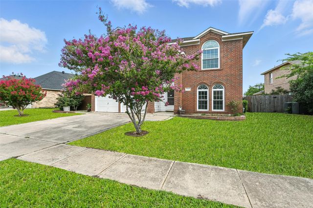 848 Stafford Station Drive, Saginaw, TX 76131