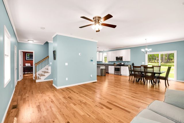 84 Osprey Lane, Lee, NH 03861