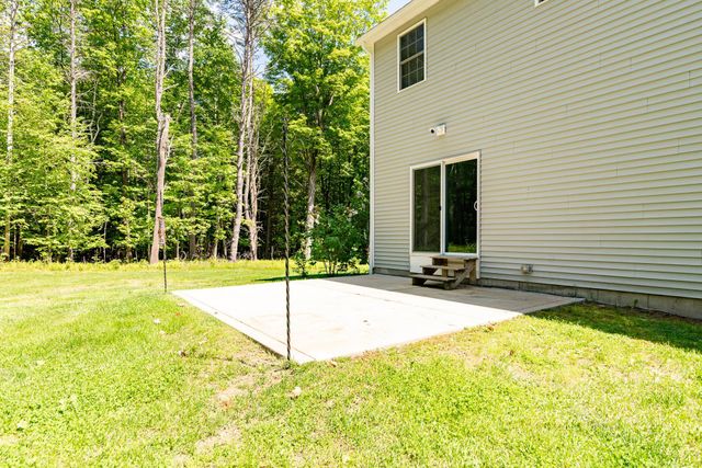 84 Osprey Lane, Lee, NH 03861