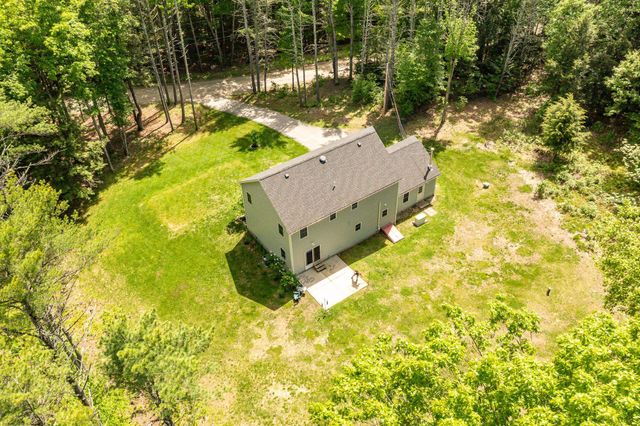 84 Osprey Lane, Lee, NH 03861