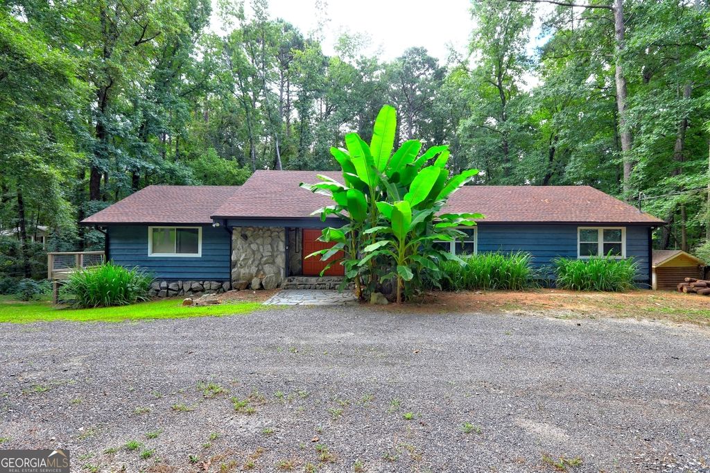 163 Senoia Road, Peachtree City, GA 30269