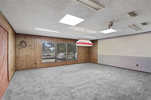 302 Wilcoxson Street, Farmersville, TX 75442