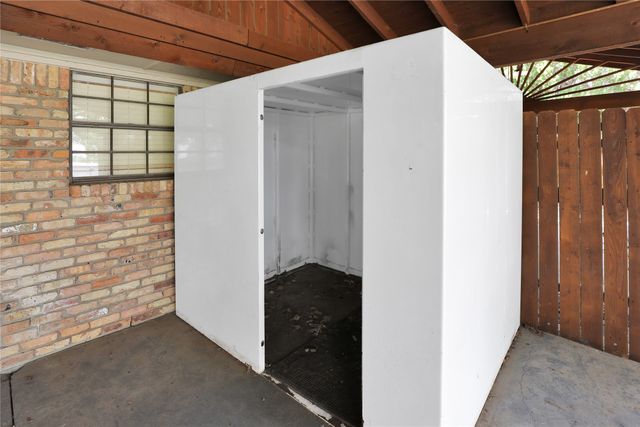 302 Wilcoxson Street, Farmersville, TX 75442