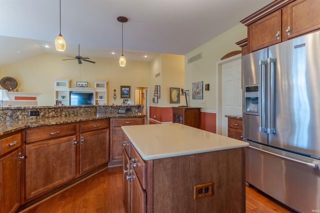 285 Persimmon Circle, Boonville, IN 47601