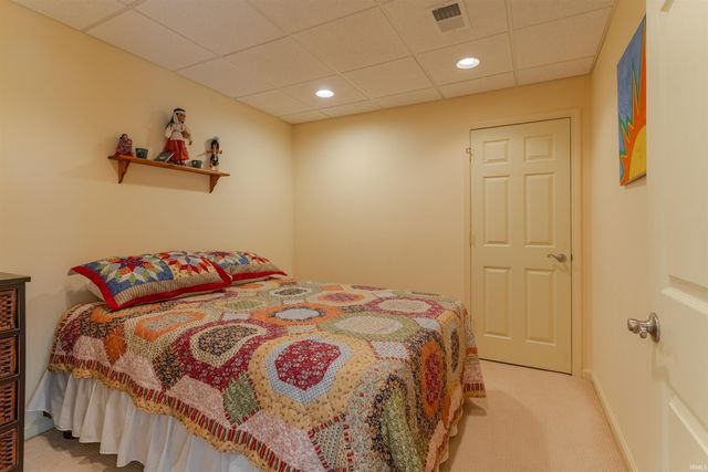 285 Persimmon Circle, Boonville, IN 47601