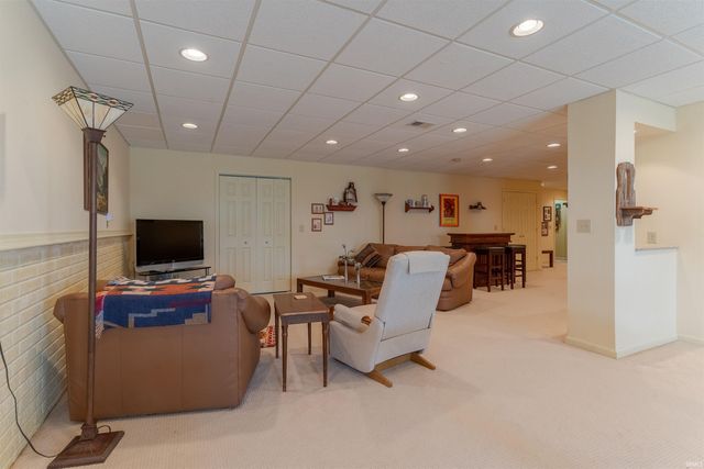 285 Persimmon Circle, Boonville, IN 47601