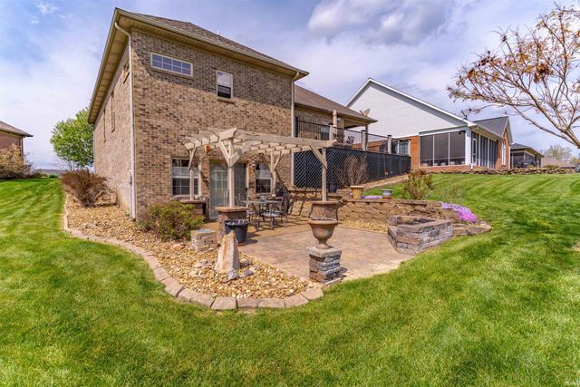 285 Persimmon Circle, Boonville, IN 47601