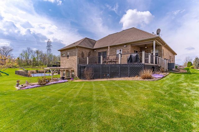 285 Persimmon Circle, Boonville, IN 47601