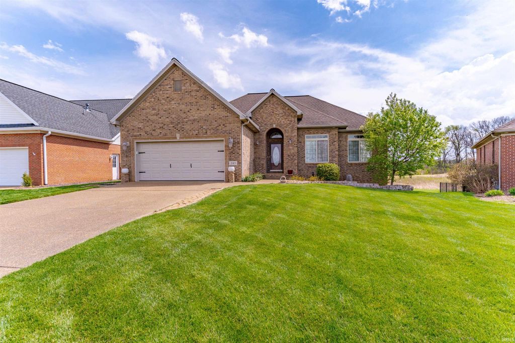 285 Persimmon Circle, Boonville, IN 47601