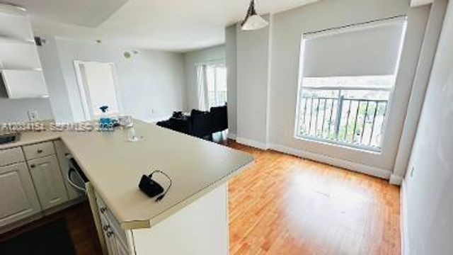 1627 SW 37th Ave 1102, Miami, FL 33145