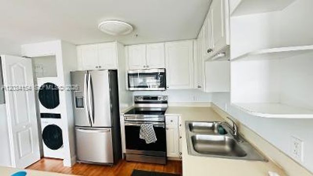 1627 SW 37th Ave 1102, Miami, FL 33145