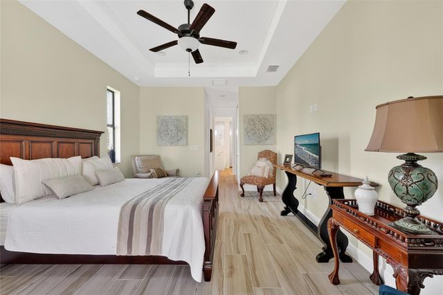 592 ROTONDA CIRCLE, Rotonda West, FL 33947