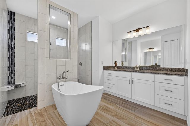 592 ROTONDA CIRCLE, Rotonda West, FL 33947