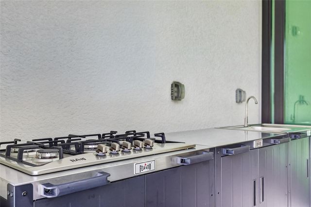 592 ROTONDA CIRCLE, Rotonda West, FL 33947