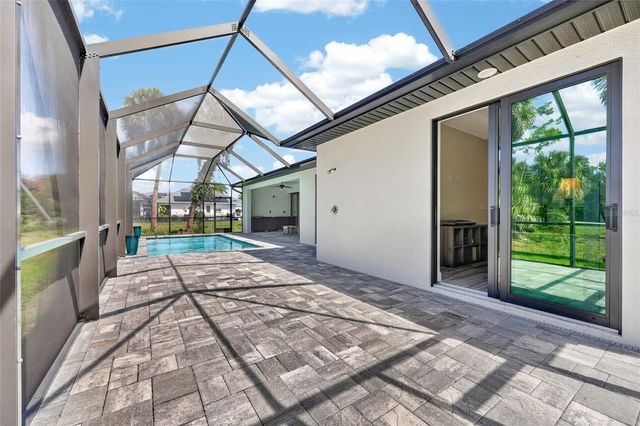 592 ROTONDA CIRCLE, Rotonda West, FL 33947