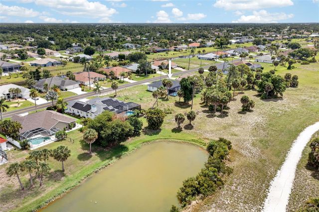 592 ROTONDA CIRCLE, Rotonda West, FL 33947