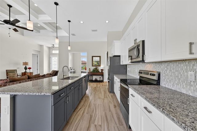 592 ROTONDA CIRCLE, Rotonda West, FL 33947