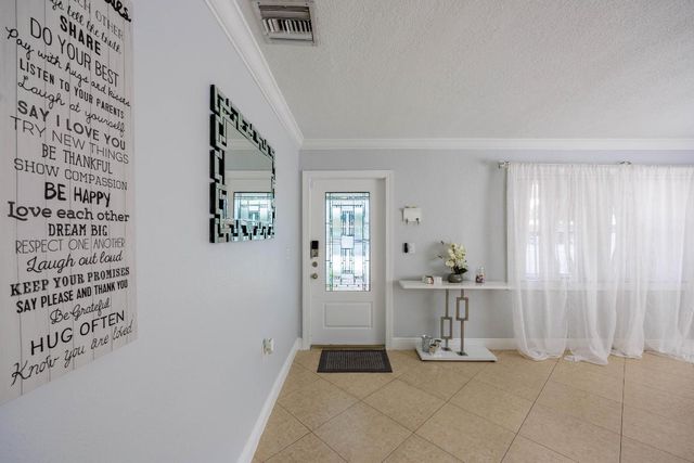 2578 Kentucky Street, West Palm Beach, FL 33406