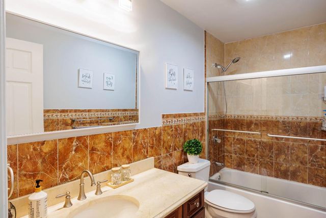 2578 Kentucky Street, West Palm Beach, FL 33406