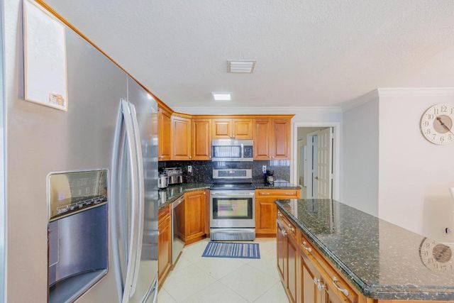 2578 Kentucky Street, West Palm Beach, FL 33406