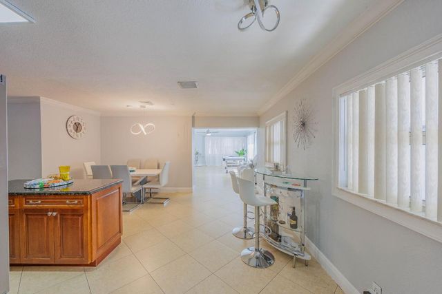 2578 Kentucky Street, West Palm Beach, FL 33406