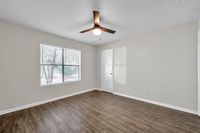 900 Holly Drive 6, Conroe, TX 77301