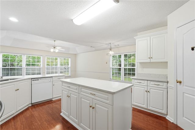 406 Cambridge Court, Hinesville, GA 31313