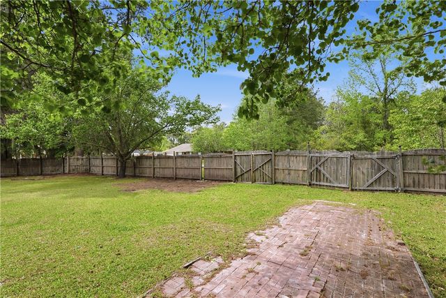 406 Cambridge Court, Hinesville, GA 31313